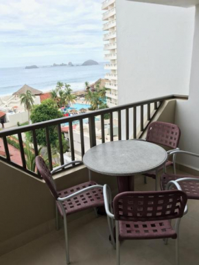Гостиница Departamento 522 con playa dentro de Hotel en Ixtapa  Икстапа-Сиуатанехо